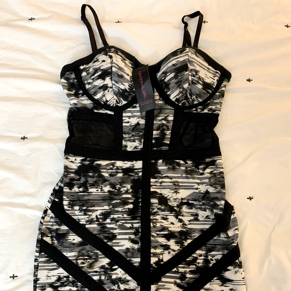 BNWT Material Girl dress, never worn, size M.
